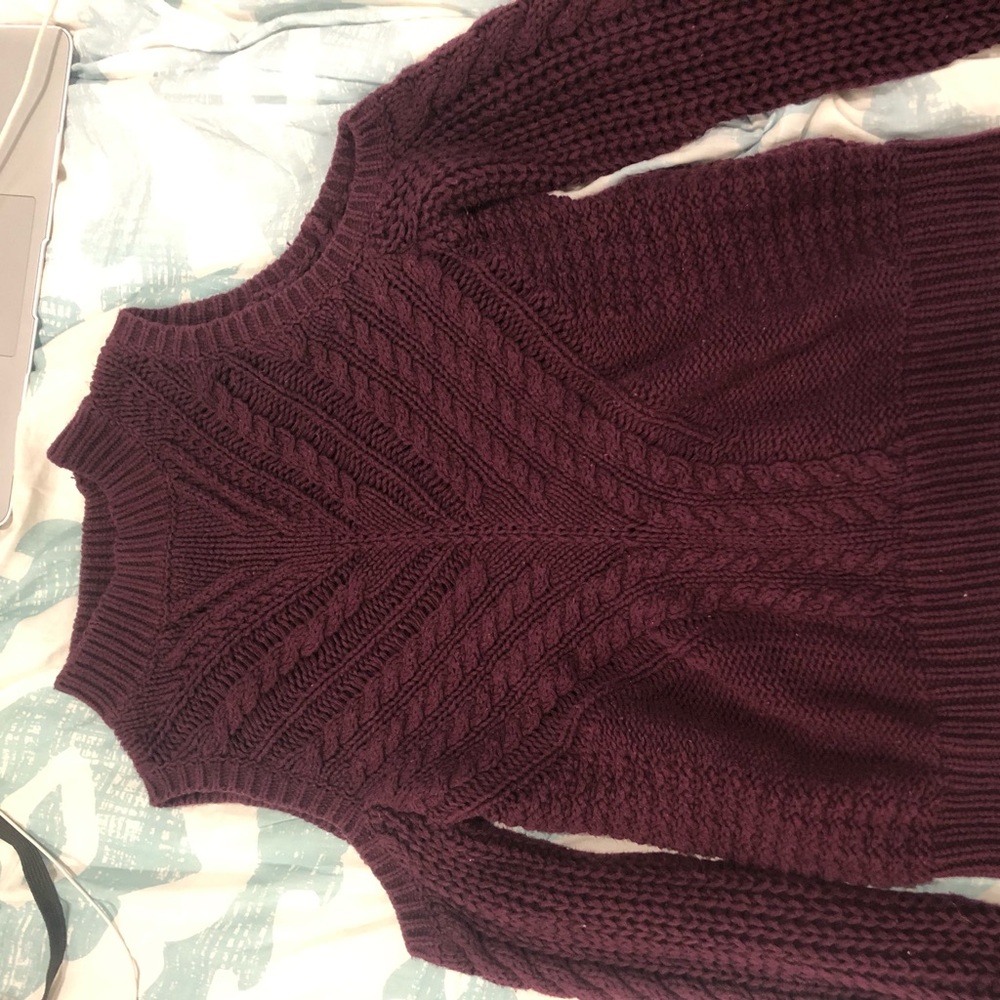 Aéropostale shoulderless sweater